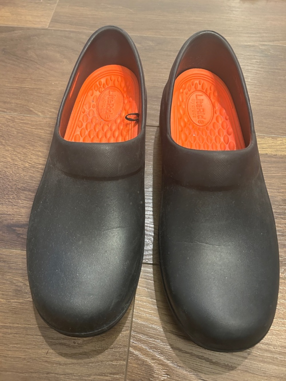 Crocs Lite Ride professional dual comfort closed Full clog black size 9 Women’s